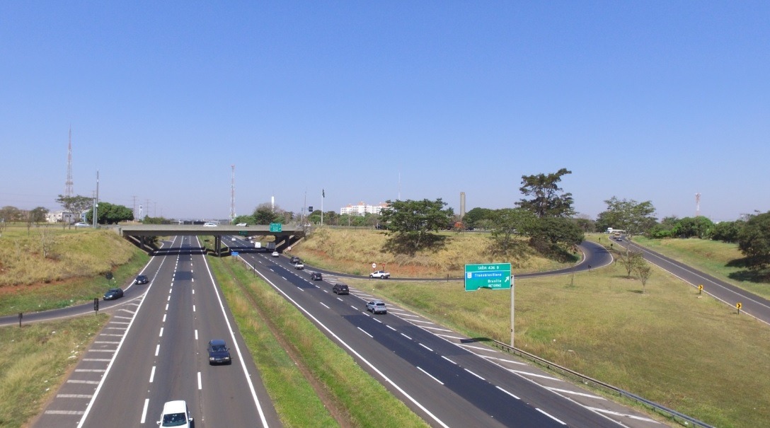 Carnaval deve levar mais de 134 mil veículos à Rodovia Washington Luís, na região de Araraquara