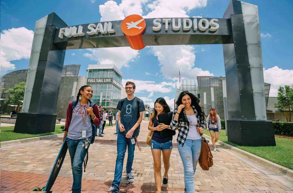 Universidade americana oferece curso virtual para estudantes de Fatecs; são 100 vagas
