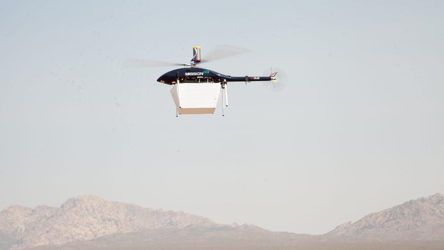 Drone voa 16km para levar rim até transplante nos EUA