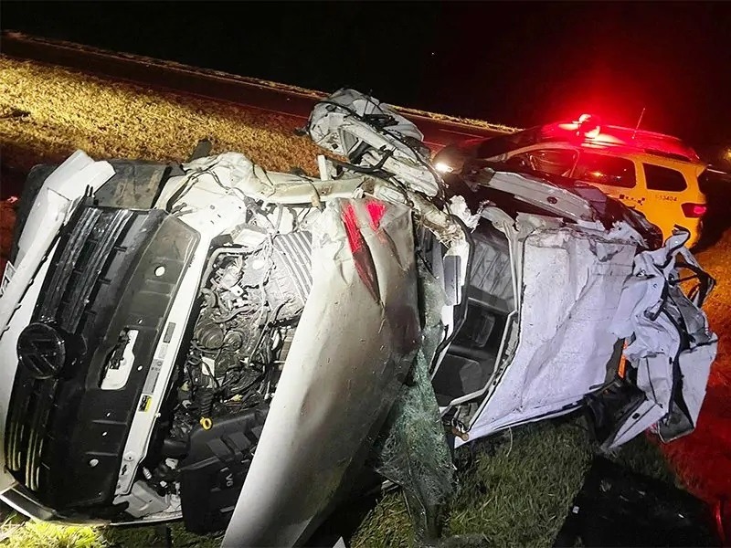 Acidente na Rodovia Washington Luís deixa médico gravemente ferido