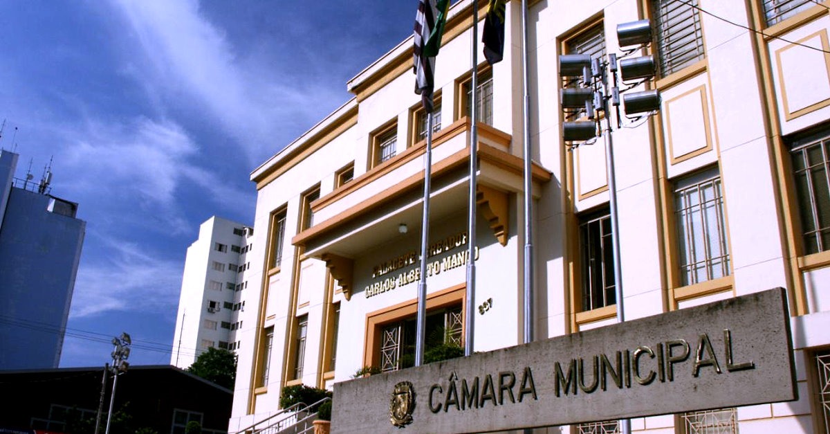 Câmara de Araraquara divulga processo seletivo para contratação de estagiários; veja as áreas