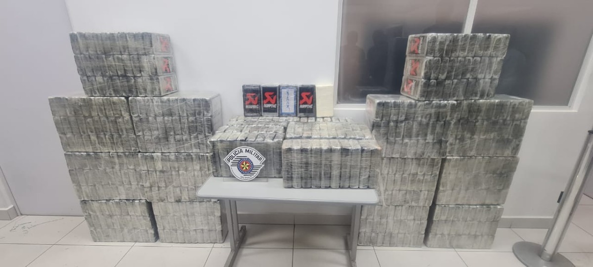 Polícia Militar apreende mais de meia tonelada de cocaína em Araraquara