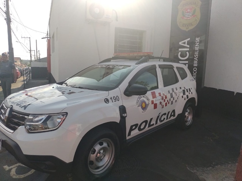 Bandidos roubam carro e R$ 47 mil em residência de Américo