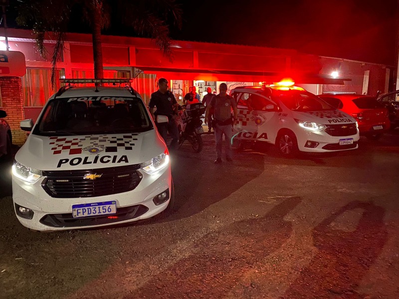 Mulher é encontrada morta em terreno de estrada de terra em Araraquara
