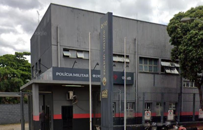 Homem que invadiu a 1ª companhia da PM estava procurado por furto