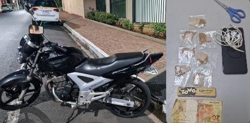 Dupla de moto tenta fugir da GCM e acabam detidos com droga no Jardim Arco-Íris