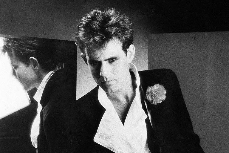 Araraquara recebe show de Ritchie com a turnê de 40 anos do sucesso “Menina Veneno”