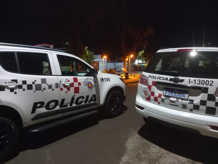 Morador tem celular e dinheiro roubado por bandido encapuzado em Matão