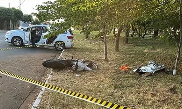 Grave: motociclista morre após colidir motocicleta contra árvore em Matão; ‘impacto violento’