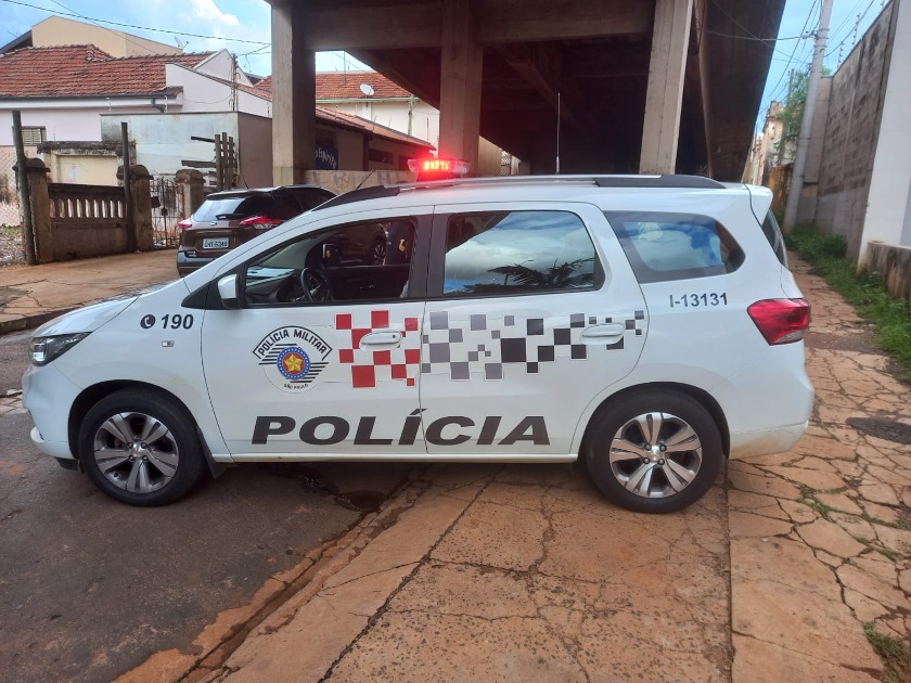 Ladrão 'faz a limpa' em lojas e acaba preso no Centro de Araraquara
