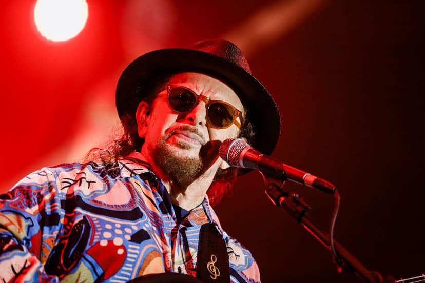 Cantor e compositor Geraldo Azevedo canta no Sesc Araraquara; ingressos disponíveis