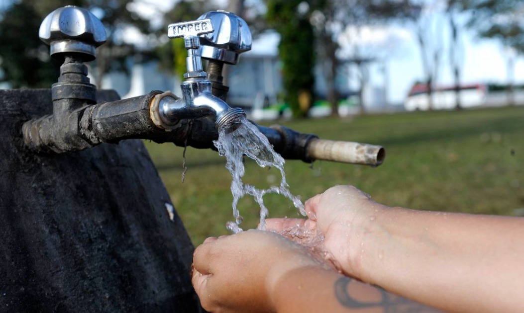 Queda nas temperaturas diminui a sede, mas não pode impedir a hidratação