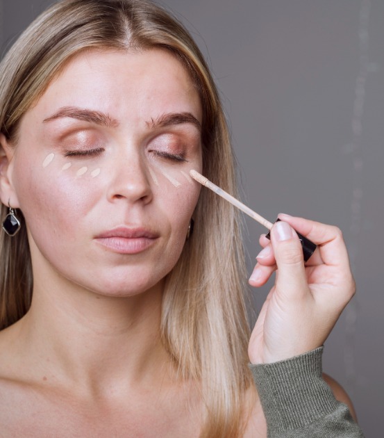 Anvisa emite informe de segurança sobre reações adversas a cosméticos; saiba mais