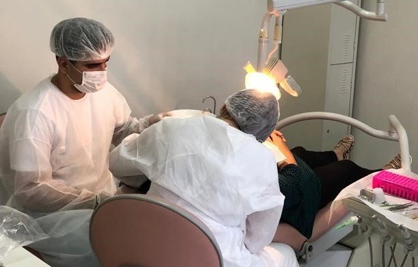 Atendimento odontológico gratuito é retomado em Universidade de Araraquara; veja como agendar
