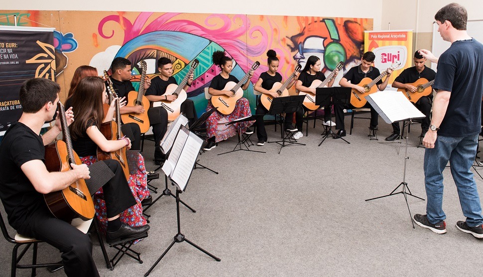 Programa oferece 200 vagas para cursos gratuitos de música em Araraquara