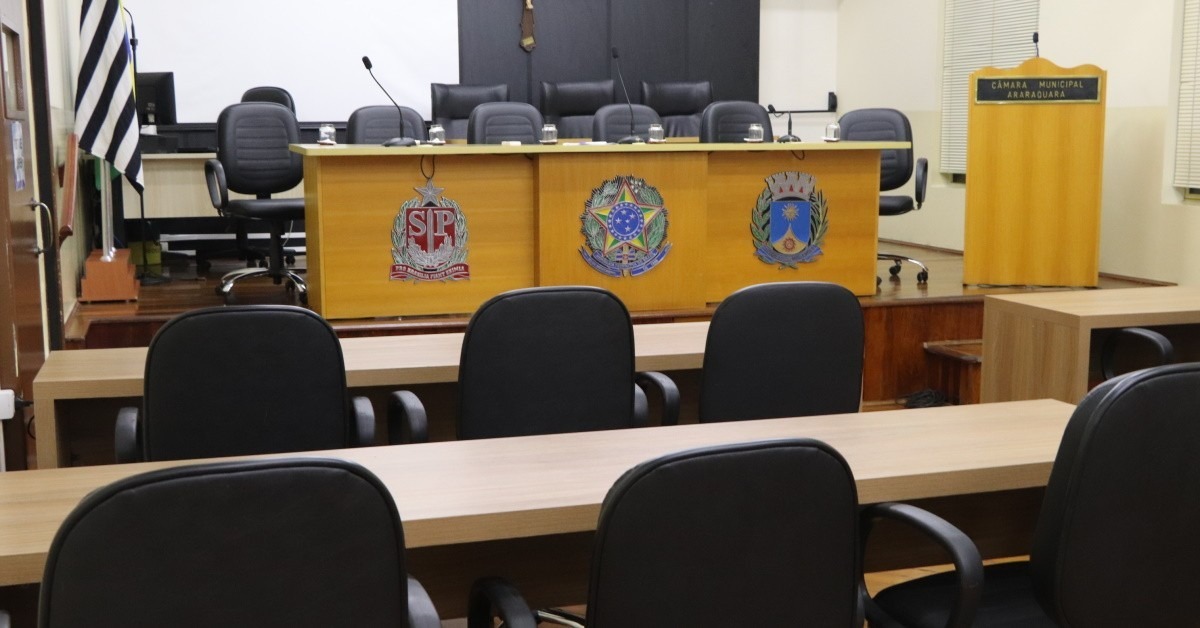 Vereadores ‘fogem’ de sessão e projeto de auxílio as pessoas LGBTQIA+ não é votado em Araraquara; 'cruel'