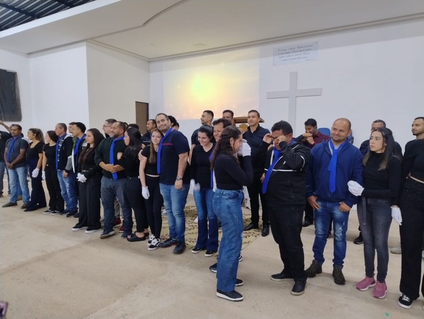 Igreja Valentes em Cristo celebra Dia dos Pais com homenagem em Araraquara