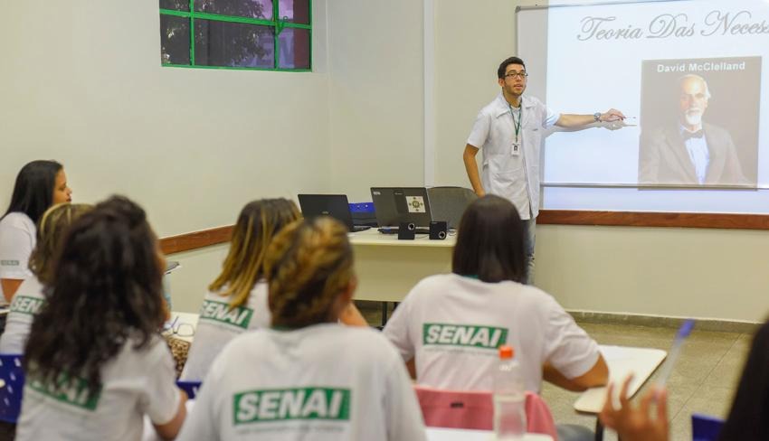 Senai abre turma para curso gratuito de Assistente de Recursos Humanos