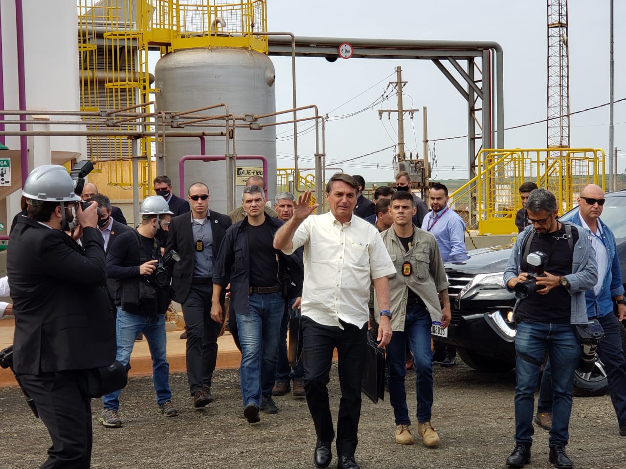 Veja Vídeo: Bolsonaro faz visita em usina de Guariba