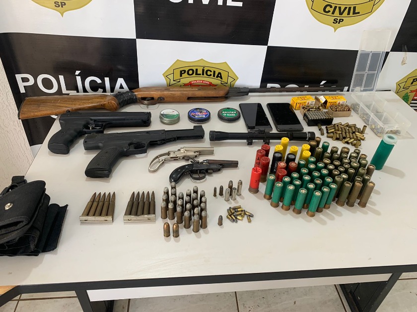 DIG encontra armas e munições em residência no Jardim Flamboyant