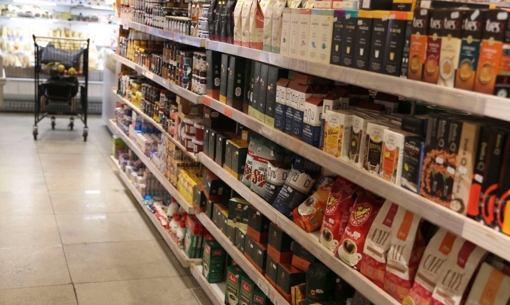 PAT divulga novas vagas de emprego em supermercados de Araraquara; veja a lista