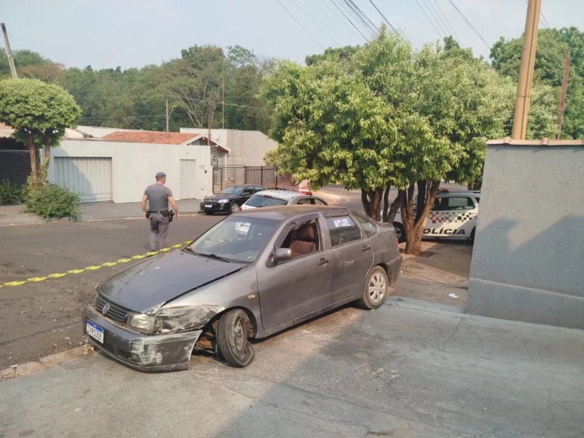 Motorista passa mal e morre após bater carro contra muro em Matão