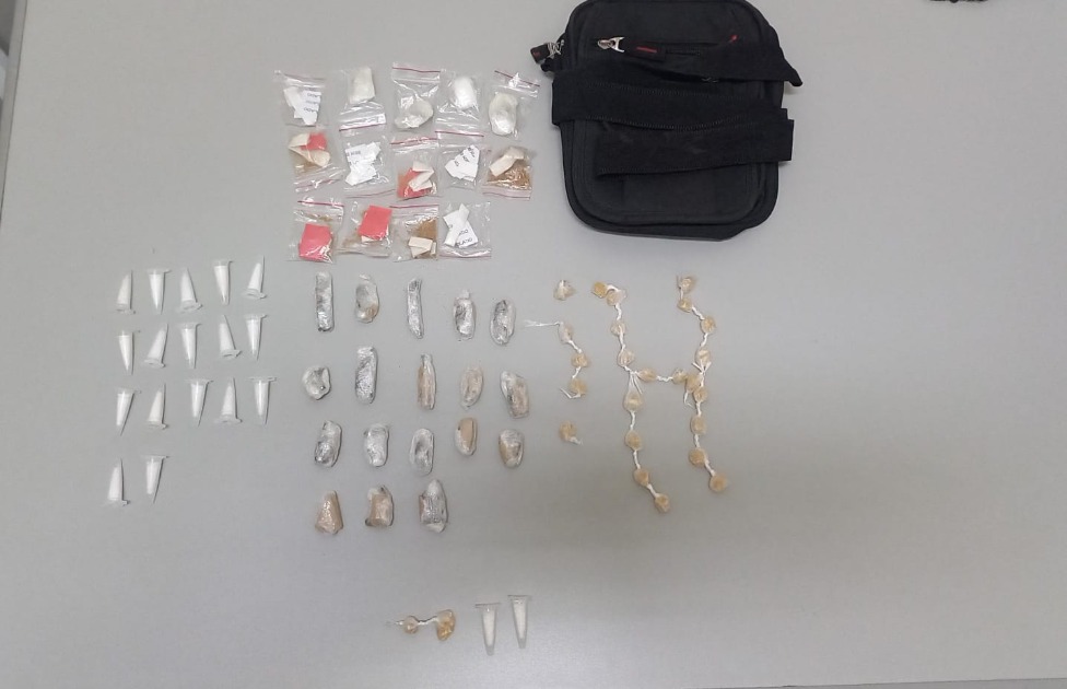 Homem é preso pela PM com cocaína, maconha, crack e haxixe no Jardim São Rafael ll