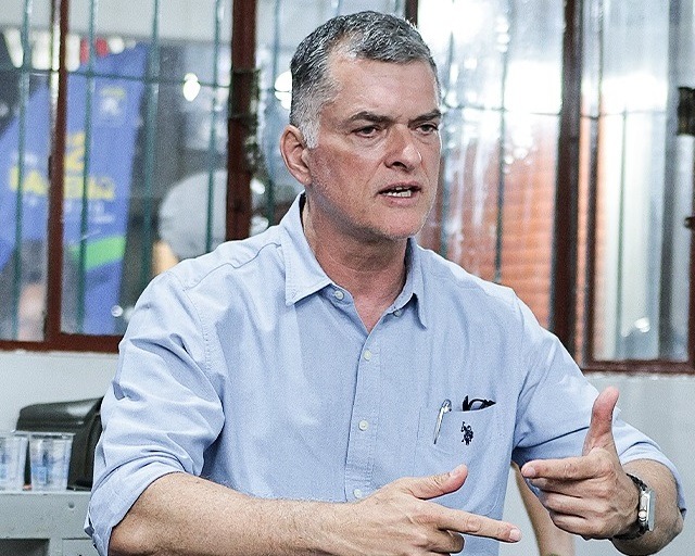 Solução é abrir o chão e trocar a tubulação, diz Lapena sobre falta d’água em Araraquara