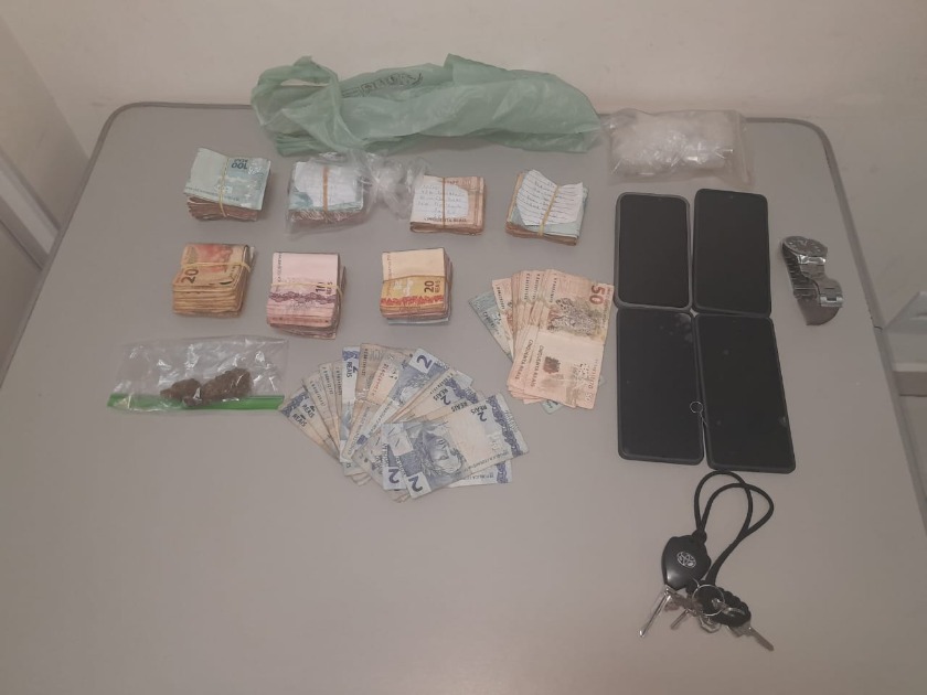Trio é preso pela Rocam com maconha e R$ 11 mil em dinheiro no Parque São Paulo