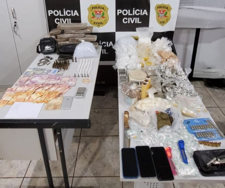 Operação da Polícia Civil e Militar termina com drogas apreendidas e 12 pessoas presas em Américo e Santa Lúcia