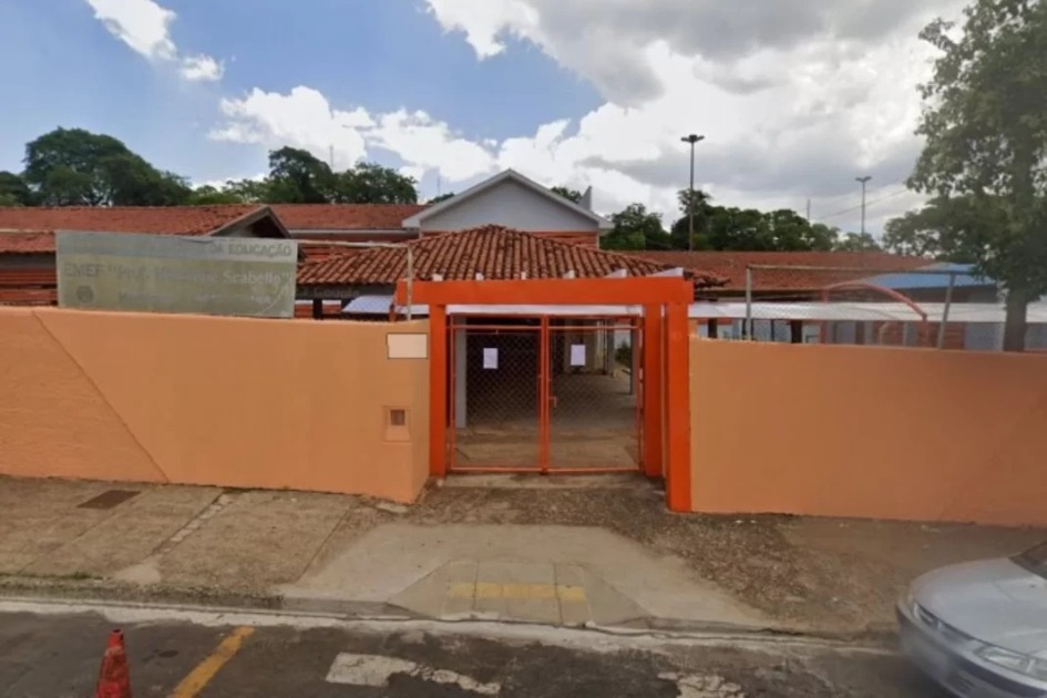 Mãe de aluna agride professora e diretora com troféu em escola no Jardim das Hortências