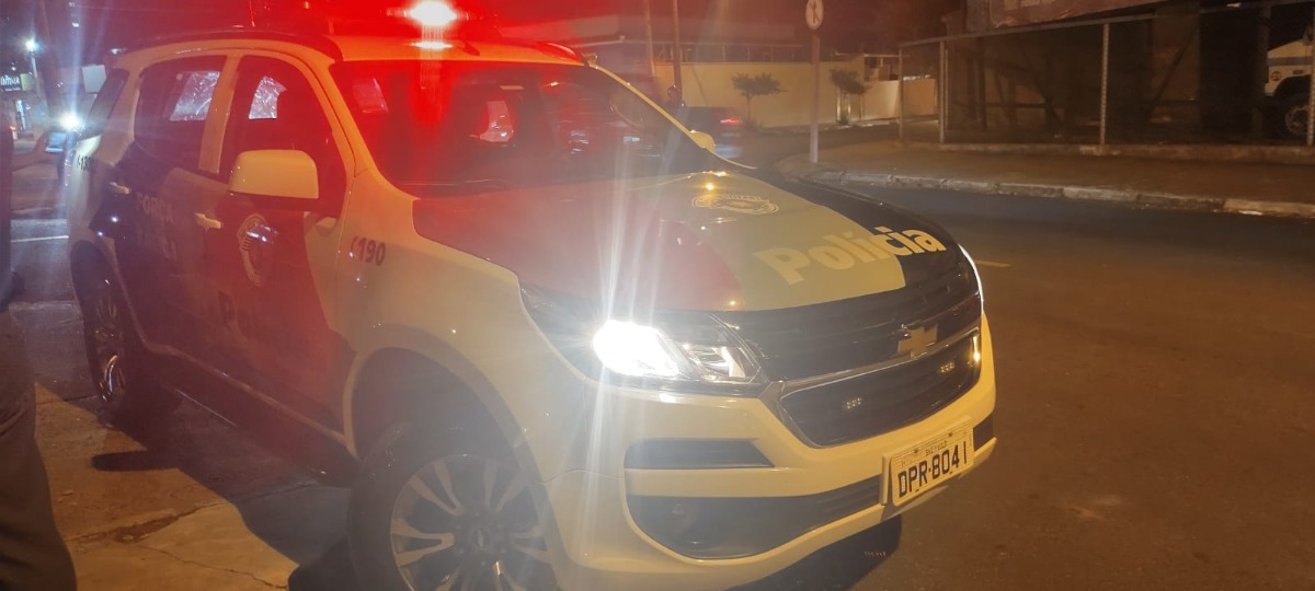 Homem assusta funcionárias de farmácia de Araraquara em tentativa de assalto; foi preso