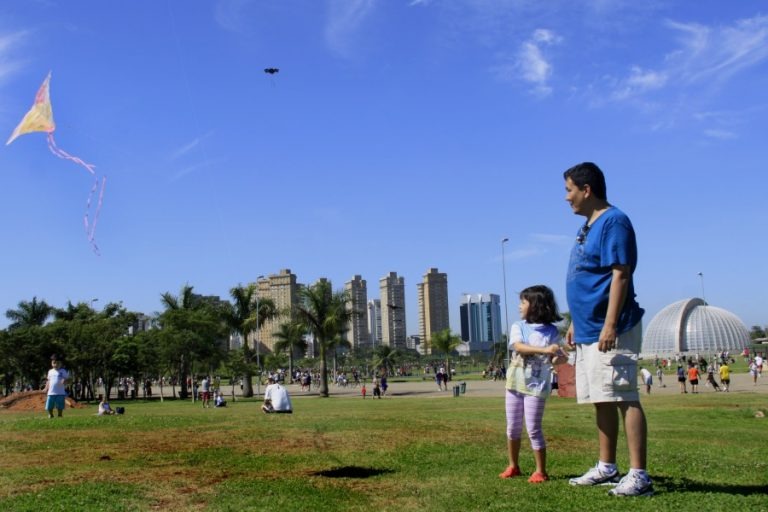 Guarda e festas de fim de ano: como organizar a rotina dos filhos de pais separados