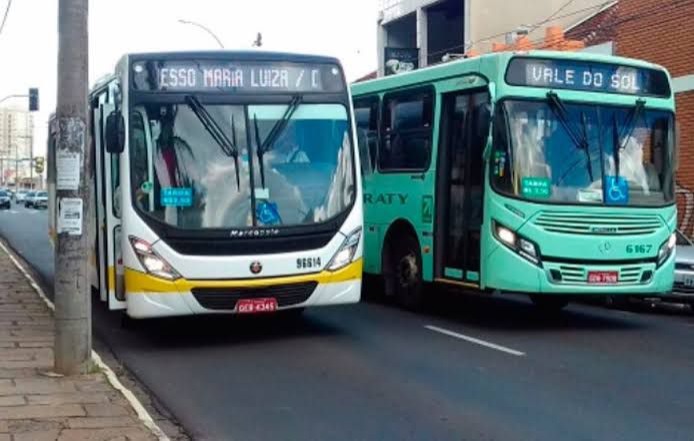 Idosos são vítimas de “bate carteira” no transporte coletivo de Araraquara