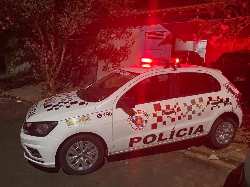 Jovem acusado de atirar no irmão de 17 anos após confusão é detido pela PM no Selmi Dei
