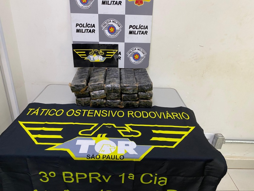 TOR prende homem com 15 tijolos de maconha na SP-255 em Boa Esperança do Sul