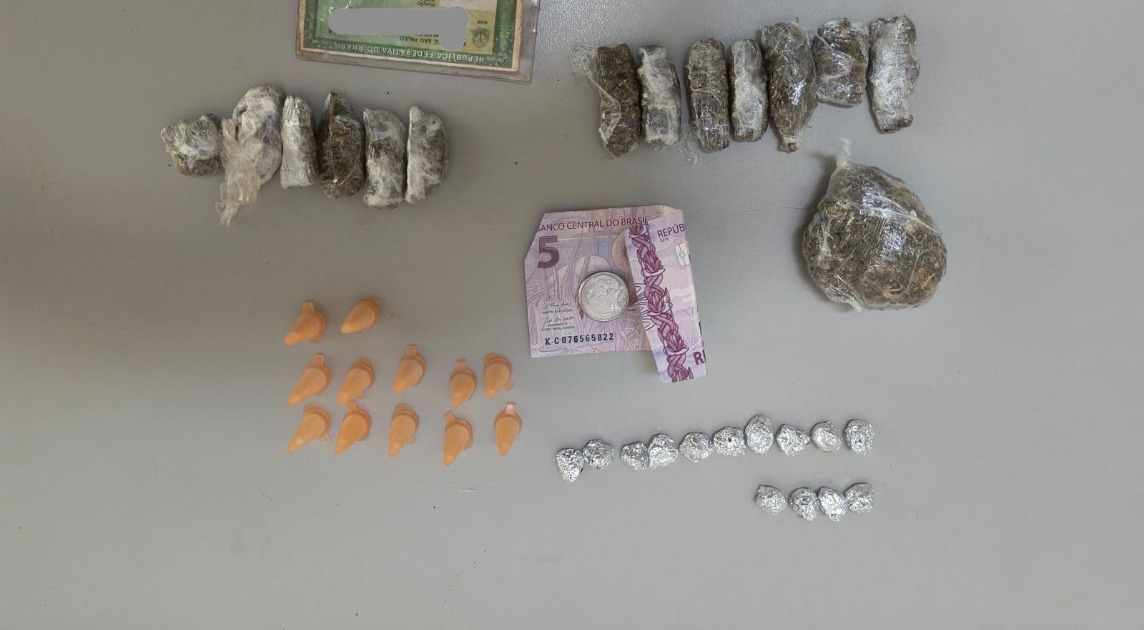 Dupla é presa pela PM com drogas e dinheiro no Cruzeiro do Sul