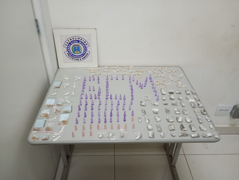 GCM apreende grande quantidade de drogas no Jardim São Rafael