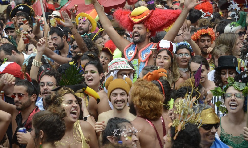 Cuide do fígado e do estômago no Carnaval: dicas para evitar excessos