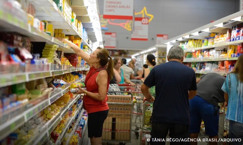 Inflação acelera para 1,23% em fevereiro, maior alta desde 2016