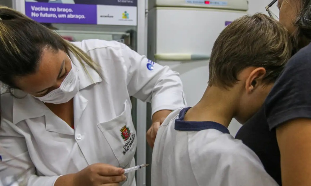 Confira locais, horários e quem pode se vacinar contra a dengue em Araraquara
