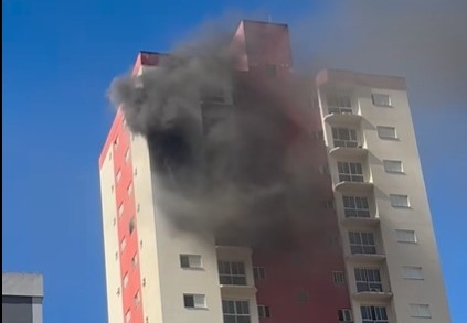 Gatos morrem após incêndio em prédio no Centro de São Carlos