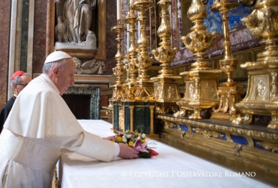 Papa Francisco está em estado crítico, mas estável, segundo Vaticano