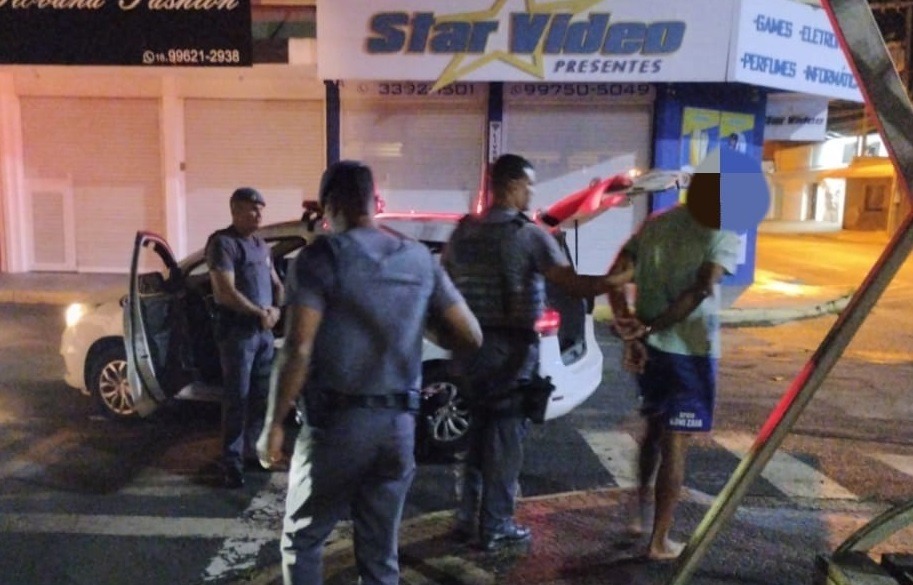 Guarda Municipal de Américo prende homem que agredia mulher com barra de ferro