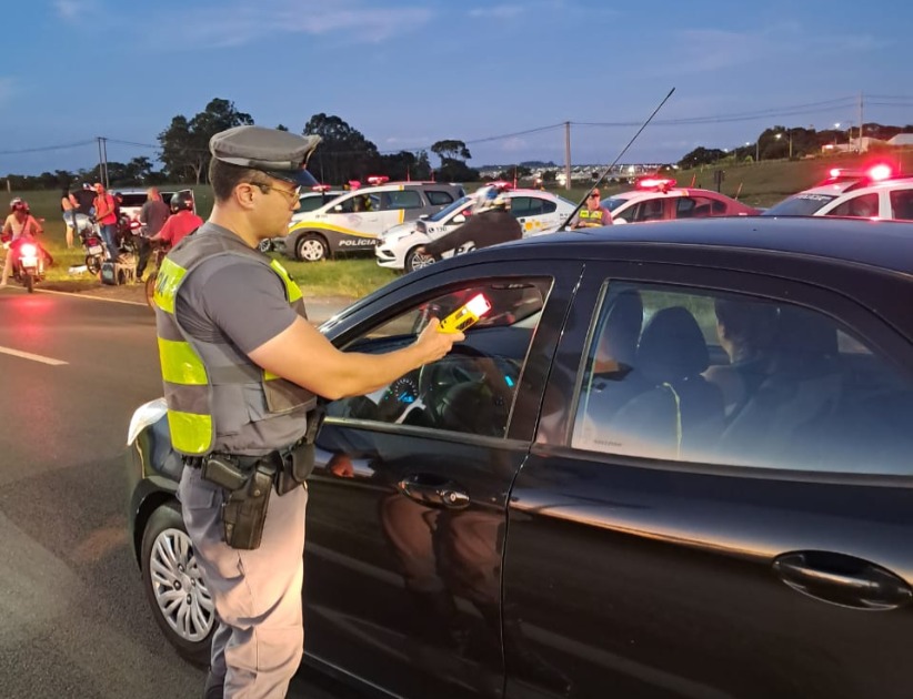 PMRV realiza blitz e flagra motoristas alcoolizados em Araraquara e Boa Esperança do Sul