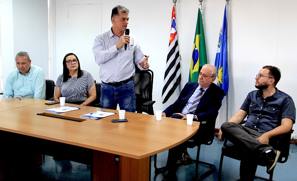 Prefeitura de Araraquara prepara megaconcurso e firma parceria com instituto