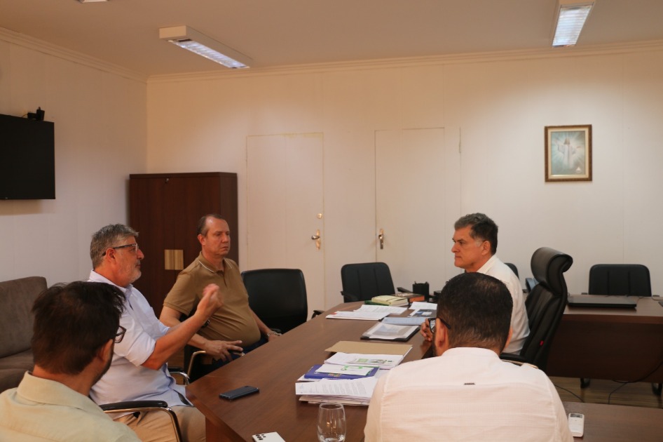 Prefeitura e IESA firmam parceria para expandir ferrovia e impulsionar empregos em Araraquara