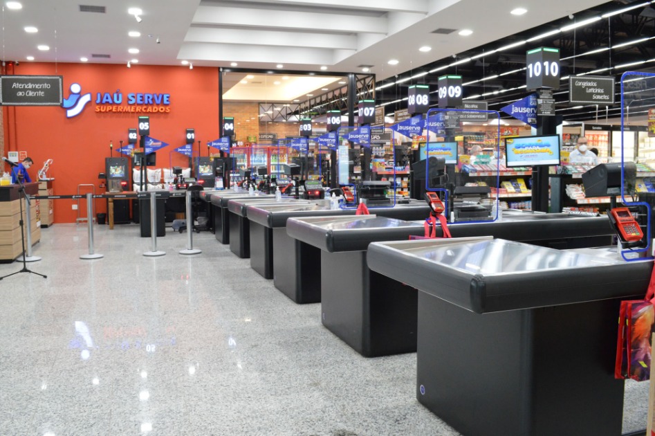 Jaú Serve abre vagas em Araraquara para repositor, caixa e mais; sem experiência necessária
