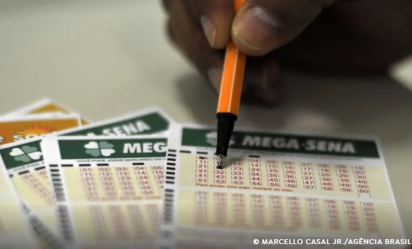 Dia de ficar rico: Mega-Sena paga prêmio de R$ 10 milhões neste sábado (22)