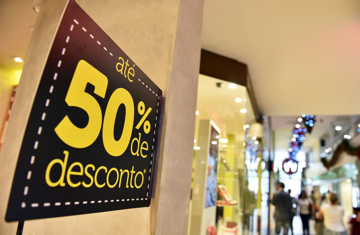Black Friday: maioria dos araraquarenses pretende economizar na data